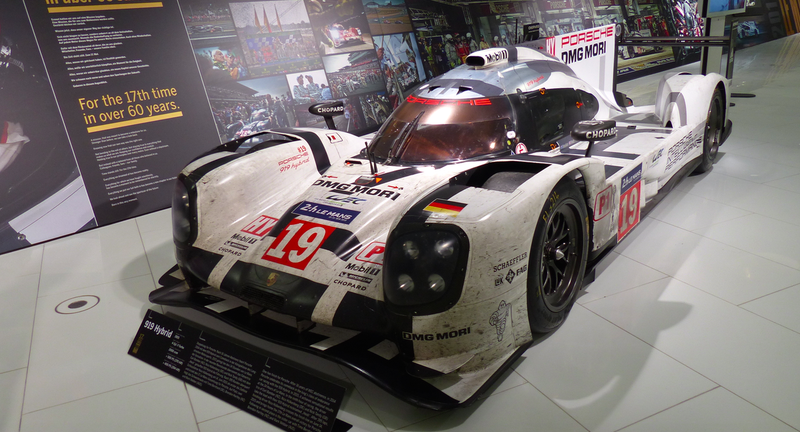 Illustration for article titled Here's A Photo Gallery Of The Most Beautiful German Cars Ever Built